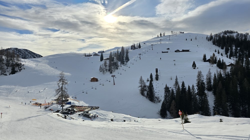 Jagastüberl onder aan de piste